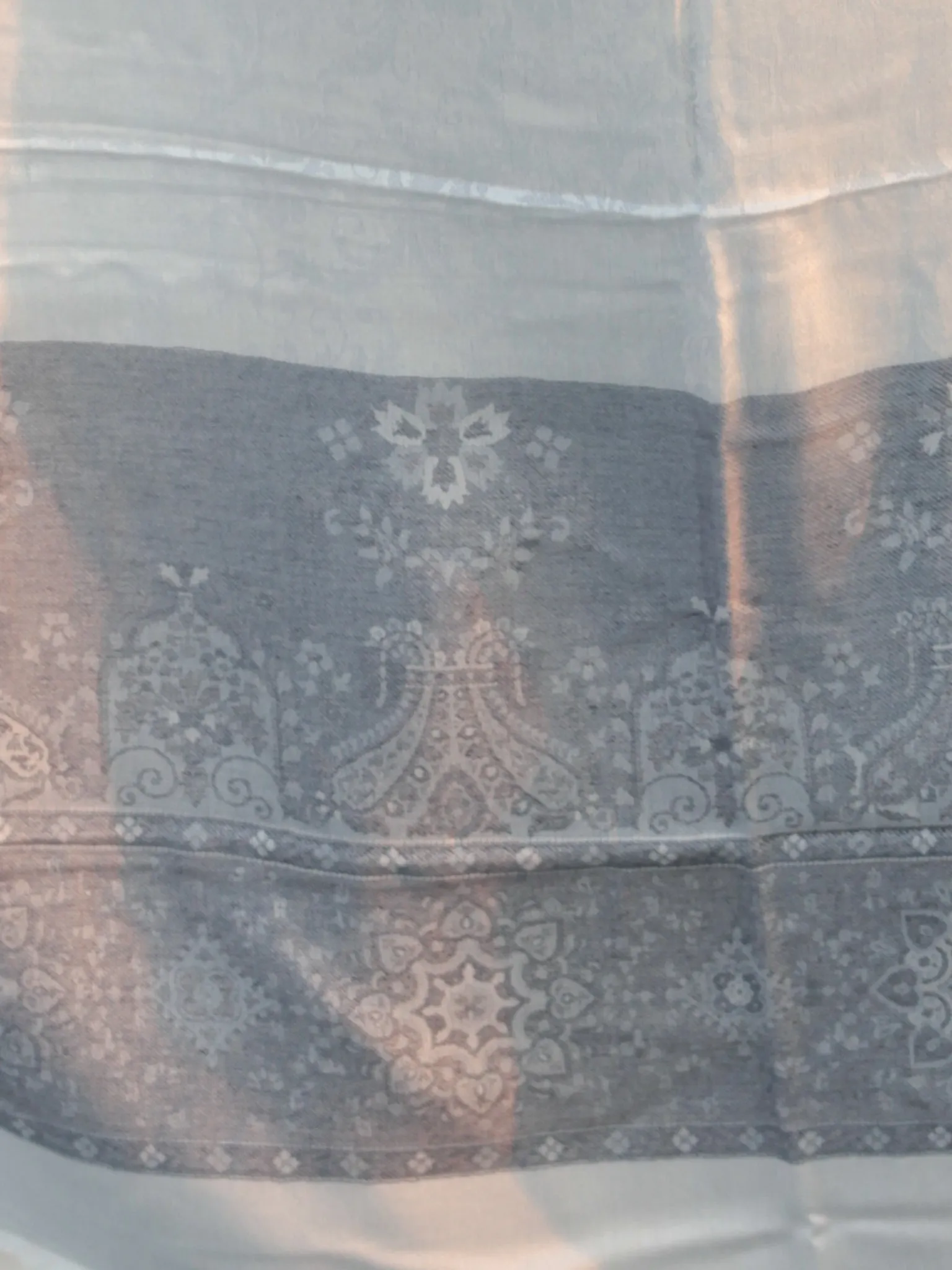 Ivory Grey Jamavari Silk Woollen Kashmiri Stole - S200531